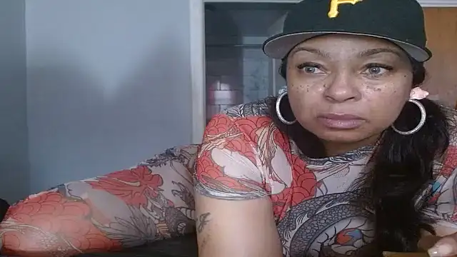 MSweetLindaParks online show from 03-22-26, 01:01