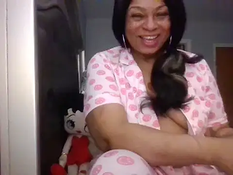 Snapshot of MSweetLindaParks chatting on 02-01-25, 07:47 MSweetLindaParks online show from 02-01-25, 07:47