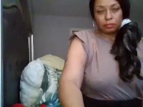 Snapshot of MSweetLindaParks chatting on 02-16-25, 06:10 MSweetLindaParks online show from 02-16-25, 06:10
