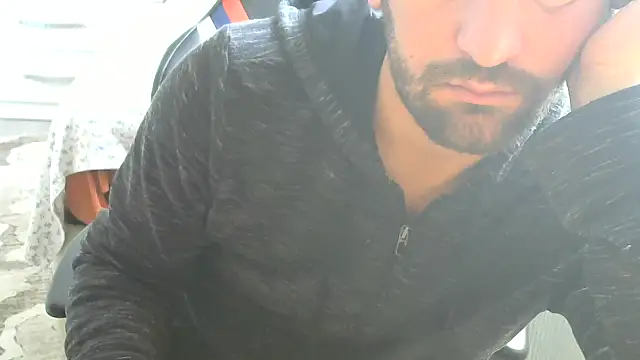 Snapshot of crazybaby5461 chatting on 11-09-25, 09:35 crazybaby5461 online show from 11-09-25, 09:35