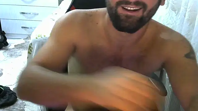 Snapshot of crazybaby5461 chatting on 10-05-25, 12:12 crazybaby5461 online show from 10-05-25, 12:12