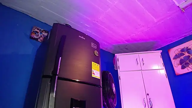 Lunahoney1 online show from 09-18-25, 07:17