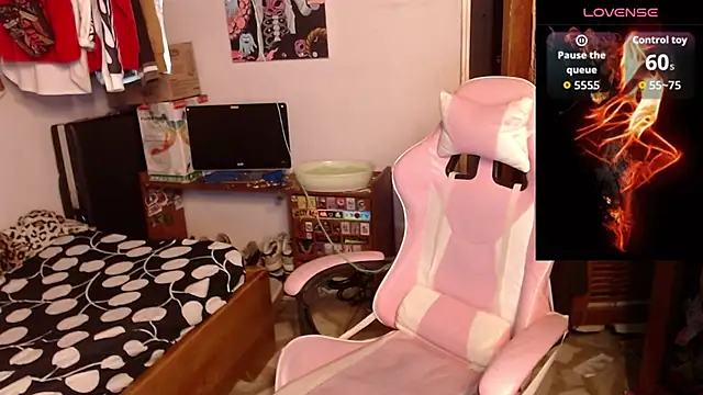 Snapshot of Apolo_S chatting on 02-13-26, 06:46 Apolo S online show from 02-13-26, 06:46