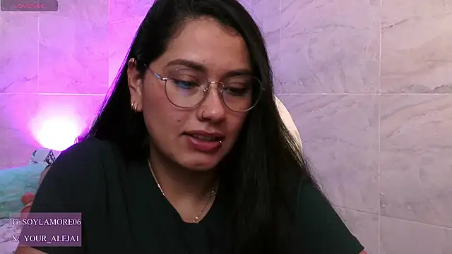 Snapshot of LauraRuiz1 chatting on 06-08-26, 09:26 LauraRuiz1 online show from 06-08-26, 09:26