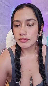 Snapshot of LauraRuiz1 chatting on 06-19-26, 12:05 LauraRuiz1 online show from 06-19-26, 12:05