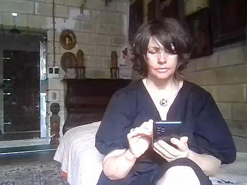 Baby-Matilda online show from 07-06-26, 12:23