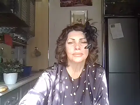 Baby-Matilda online show from 10-12-25, 09:32