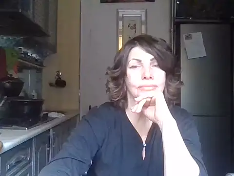 Baby-Matilda online show from 10-17-25, 09:23