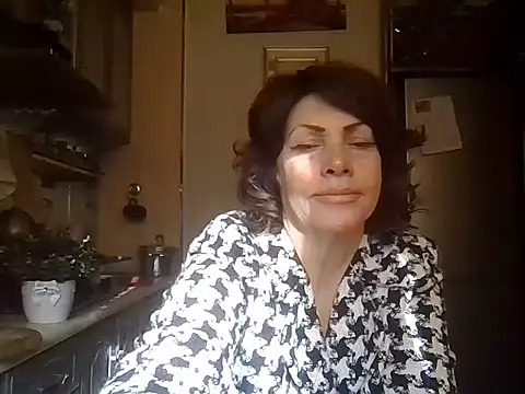 Baby-Matilda online show from 11-21-25, 09:41