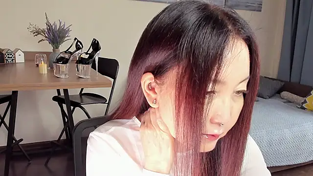 AvroraSakura online show from 10-21-25, 09:19