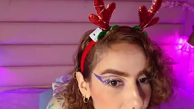 Evangelyne 1 online show from 12-19-25, 03:36