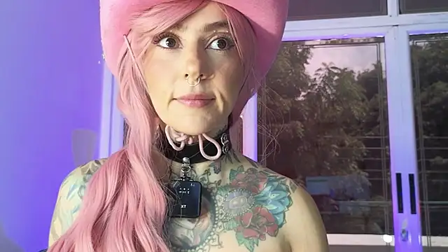 Evangelyne 1 online show from 10-11-25, 03:46