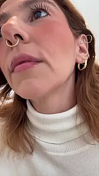 Evangelyne 1 online show from 11-16-25, 01:38