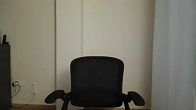 Snapshot of Sanada_hot chatting on 10-10-25, 07:09 Sanada hot online show from 10-10-25, 07:09
