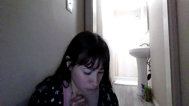 petitedoll29 online show from 12-16-25, 11:09