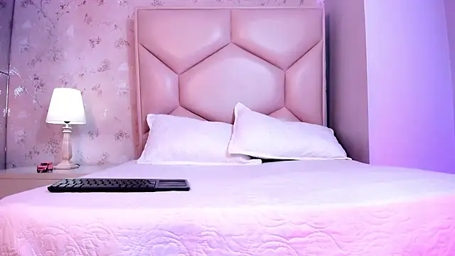 ambar sullivan online show from 12-21-25, 11:34