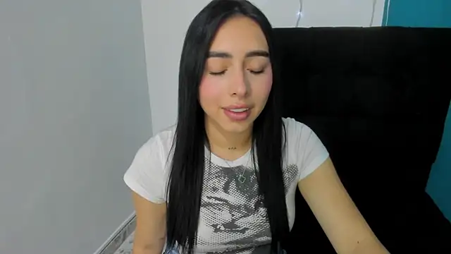 Snapshot of isabella_jade chatting on 03-08-25, 06:58 isabella jade online show from 03-08-25, 06:58