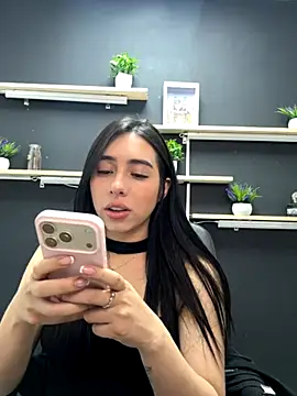 isabella jade online show from 11-29-25, 11:05