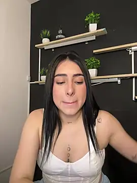 Snapshot of isabella_jade chatting on 01-16-26, 10:25 isabella jade online show from 01-16-26, 10:25