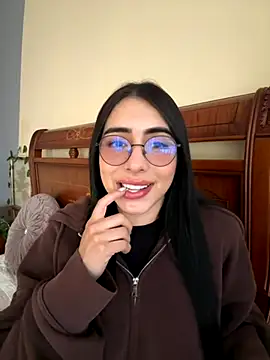 Snapshot of isabella_jade chatting on 09-25-25, 01:17 isabella jade online show from 09-25-25, 01:17