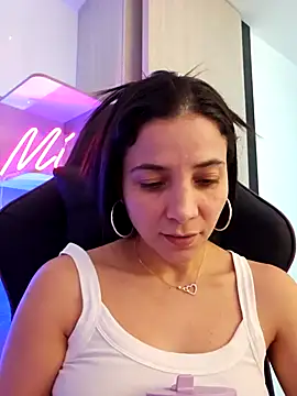 miaeyes online show from 01-18-25, 04:53