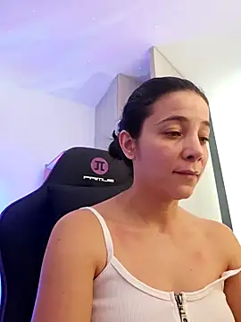 miaeyes online show from 01-21-25, 01:21