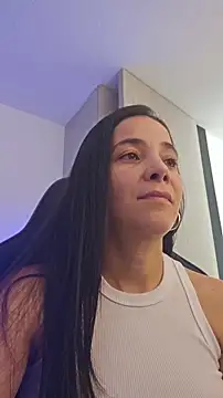 miaeyes online show from 11-15-25, 02:21