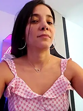 miaeyes online show from 01-08-25, 06:09