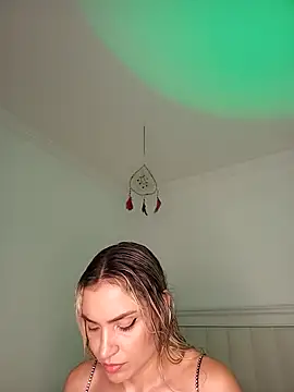 ASHLEY BLAIR online show from 10-29-25, 09:36