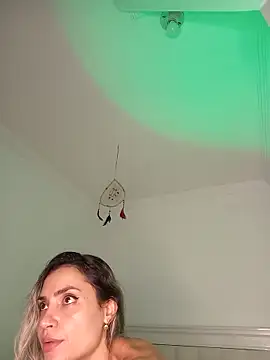 ASHLEY BLAIR online show from 04-05-26, 11:00