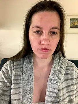 Nicole-Ray online show from 11-30-25, 09:10