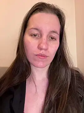 Nicole-Ray online show from 01-14-25, 08:04