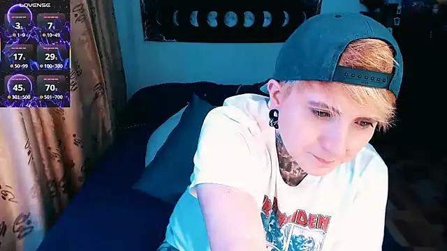 Marieblueeyes online show from 11-07-25, 02:27