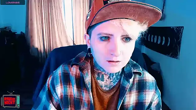 Marieblueeyes online show from 12-16-25, 09:30