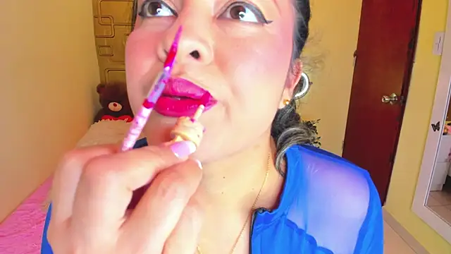 Julia Haye online show from 11-29-25, 04:01