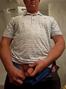 Snapshot of taurada76 chatting on 03-23-26, 01:28 taurada76 online show from 03-23-26, 01:28