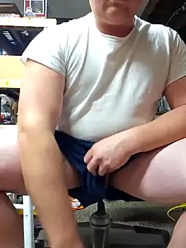 Snapshot of taurada76 chatting on 12-21-24, 02:47 taurada76 online show from 12-21-24, 02:47