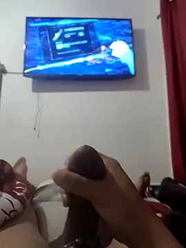 Snapshot of guilhe4minho chatting on 10-31-25, 12:02 guilhe4minho online show from 10-31-25, 12:02