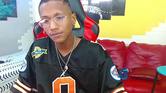 ManSant online show from 10-29-25, 03:33