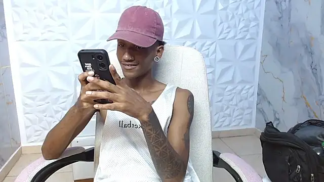 Snapshot of ManSant chatting on 05-16-26, 04:28 ManSant online show from 05-16-26, 04:28