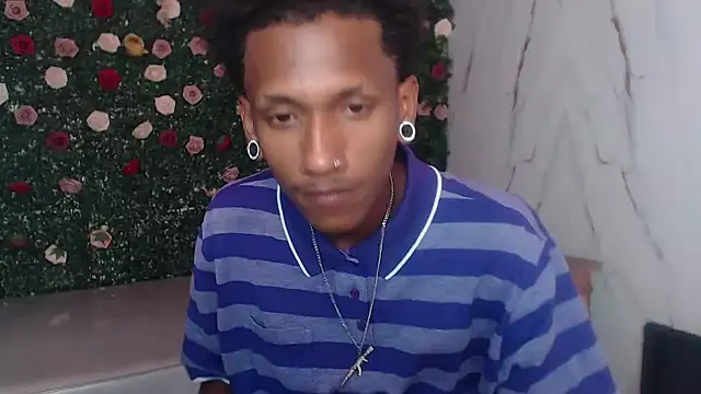 Snapshot of ManSant chatting on 05-29-26, 02:45 ManSant online show from 05-29-26, 02:45