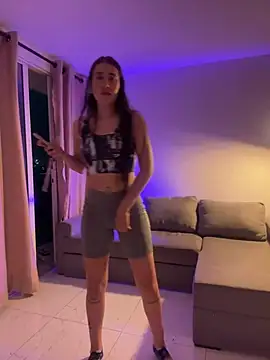 Snapshot of KaryAndTylor chatting on 01-05-25, 02:06 KaryAndTylor online show from 01-05-25, 02:06