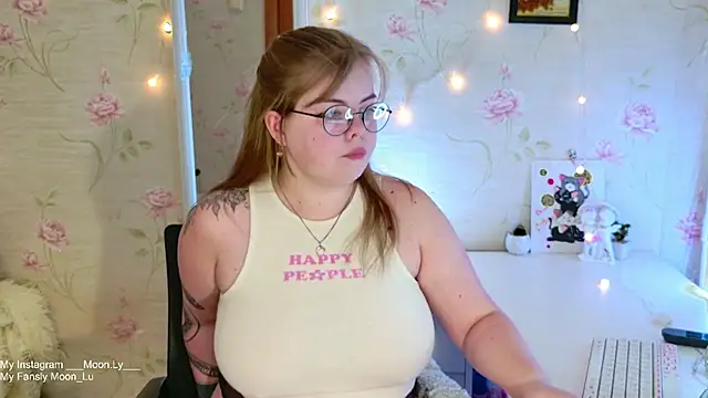 sinnamon  online show from 11-30-25, 12:50