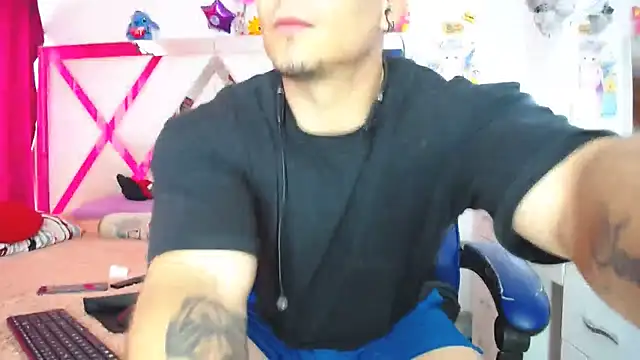 jakson hot online show from 02-14-25, 06:51