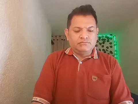 Snapshot of SexDiffrent chatting on 05-22-26, 07:34 SexDiffrent online show from 05-22-26, 07:34