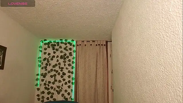 SexDiffrent online show from 12-17-25, 02:33