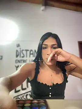 Ashly Miller online show from 01-10-26, 03:07