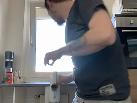 Drachenfeuer online show from 03-18-25, 01:55