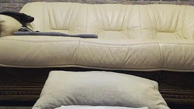 sweetsofia online show from 02-21-25, 07:23