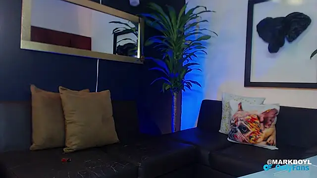 Snapshot of Markboyl chatting on 12-06-24, 02:33 Markboyl online show from 12-06-24, 02:33